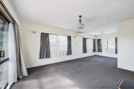 Photo of property in 1/19a Ribblesdale Road, Henderson, Auckland, 0612