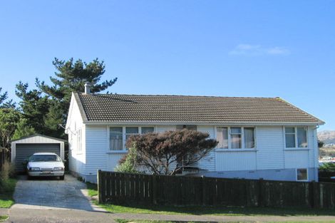Photo of property in 1 Takapuwahia Drive, Takapuwahia, Porirua, 5022