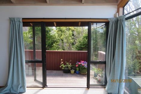 Photo of property in 40c Curacao Place, Half Moon Bay, Auckland, 2012