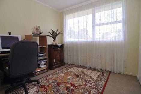 Photo of property in 34 Riverpark Crescent, Henderson, Auckland, 0610