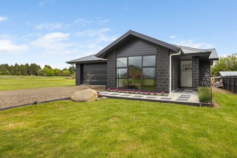 Photo of property in 12 Raupo Lane, Ohakune, 4625