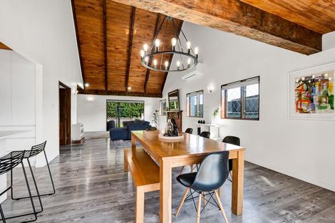 Photo of property in 76a Paynters Avenue, Strandon, New Plymouth, 4312