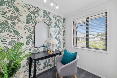 Photo of property in 25 Pakanga Grove, Pyes Pa, Tauranga, 3112