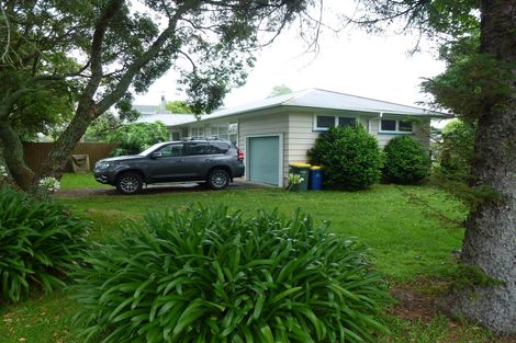 Photo of property in 32 Te Kanawa Crescent, Henderson, Auckland, 0610