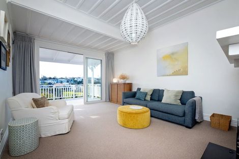 Photo of property in 13 Lincoln Road, Bluff Hill, Napier, 4110