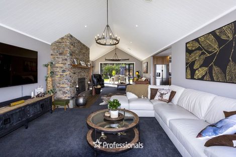 Photo of property in 263 Fairview Drive, Akatarawa, Upper Hutt, 5372