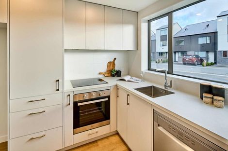 Photo of property in 9 Ara Paiwhenua, Tawa, Wellington, 5028