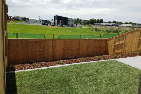 Photo of property in 15 Apostle Mews, Papamoa, 3118