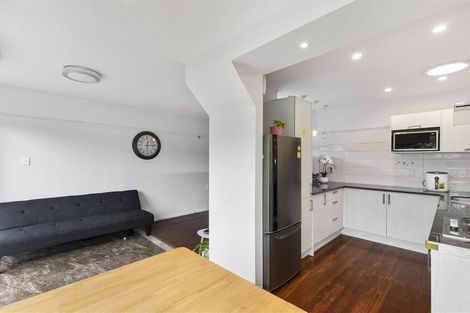 Photo of property in 256a Bucklands Beach Road, Bucklands Beach, Auckland, 2012