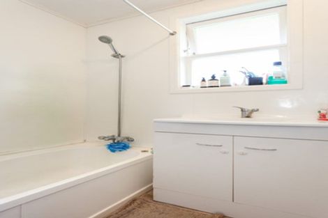 Photo of property in 35 Griffiths Street, Putaruru, 3411