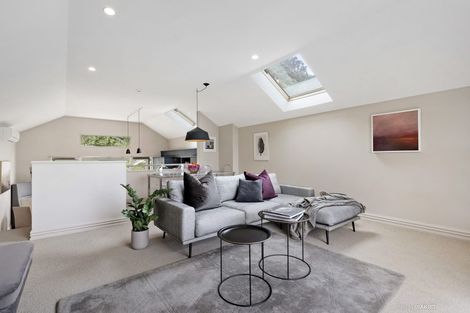 Photo of property in 153d Grant Road, Thorndon, Wellington, 6011