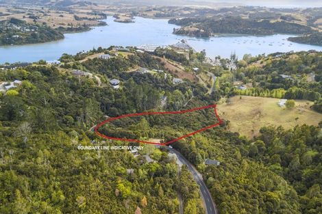 Photo of property in 40 Brick Bay Drive, Sandspit, Warkworth, 0982