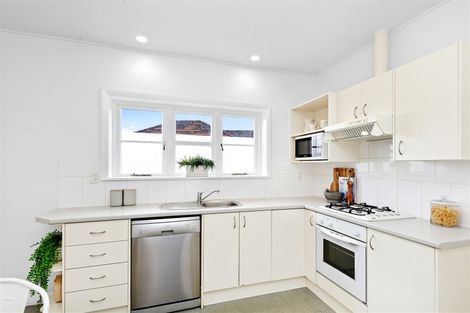 Photo of property in 18b Cressy Street, Waterloo, Lower Hutt, 5011