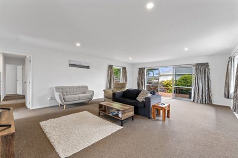 Photo of property in 35 Otupai Street, Two Mile Bay, Taupo, 3330