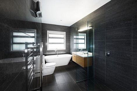 Photo of property in 12 Pendeen Crescent, Jacks Point, Queenstown, 9371