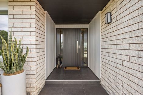 Photo of property in 15 Endeavour Avenue, Welcome Bay, Tauranga, 3112