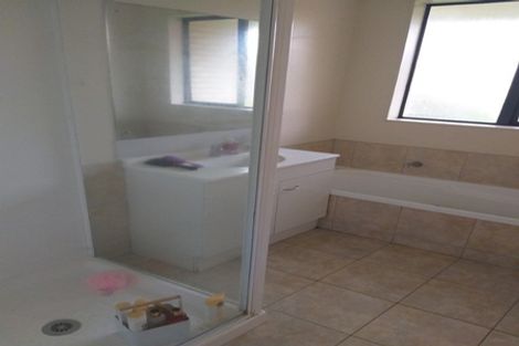 Photo of property in 55 Kayes Road, Pukekohe, 2120