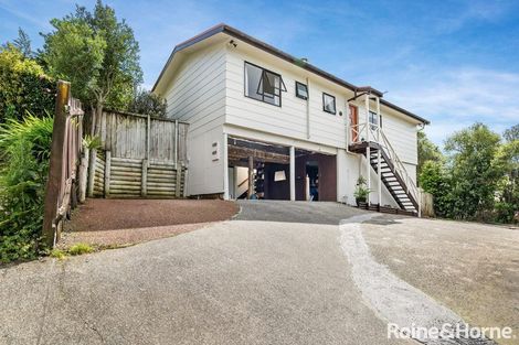 Photo of property in 2/35 Topliss Drive, Northcross, Auckland, 0632
