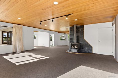 Photo of property in 11 Park Rise, Campbells Bay, Auckland, 0630