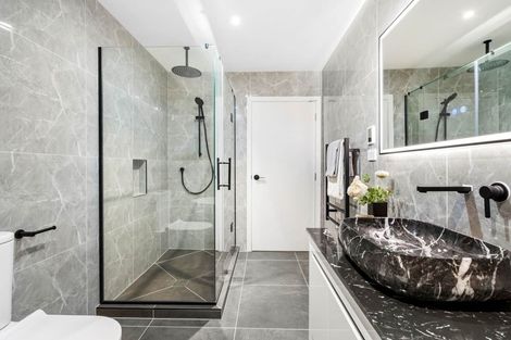 Photo of property in 1/58 Matipo Road, Mairangi Bay, Auckland, 0630