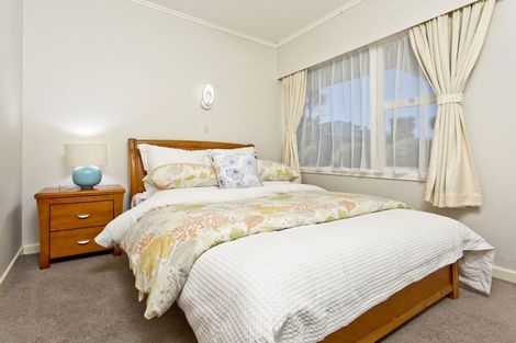 Photo of property in 1/24 Martin Crescent, Northcote, Auckland, 0627