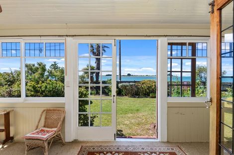 Photo of property in 1 Bay View Road, Moncks Bay, Christchurch, 8081