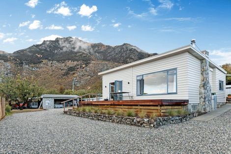 Photo of property in 12 Denniston Road, John Creek, Wanaka, 9382