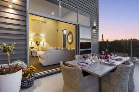 Photo of property in 189 Heta Road, Highlands Park, New Plymouth, 4312