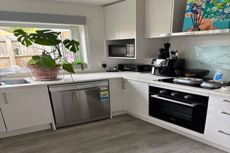 Photo of property in 63a Drake Street, Howick, Auckland, 2014