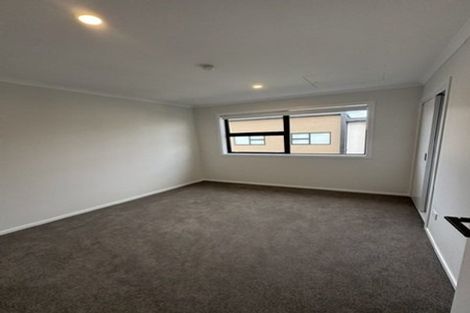 Photo of property in 660e Swanson Road, Swanson, Auckland, 0612