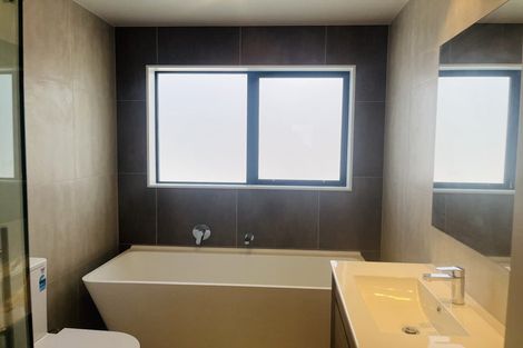 Photo of property in 7a Hinau Street, New Lynn, Auckland, 0600