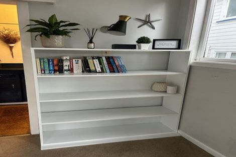 Photo of property in 10 Oriental Terrace, Mount Victoria, Wellington, 6011