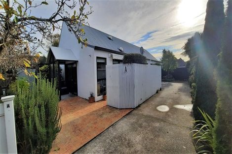 Photo of property in 71a Mcfaddens Road, St Albans, Christchurch, 8052