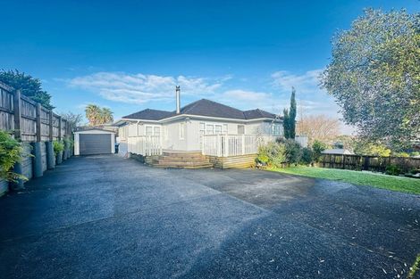 Photo of property in 1/23 View Road, Henderson, Auckland, 0612