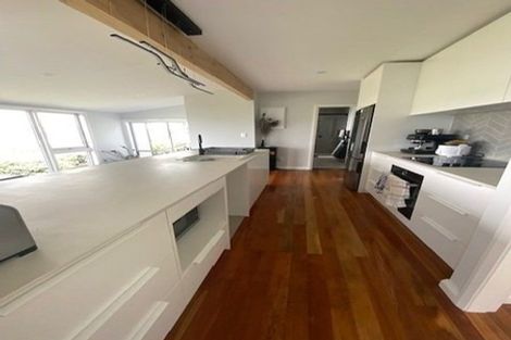 Photo of property in 63 Mana View Road, Paremata, Porirua, 5026