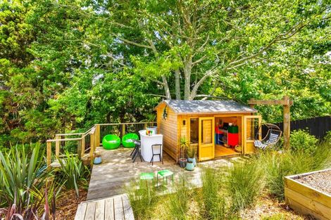 Photo of property in 367 Triangle Road, Henderson, Auckland, 0610