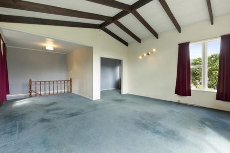 Photo of property in 33 Thomas Street, Stokes Valley, Lower Hutt, 5019