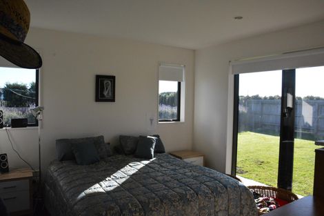 Photo of property in 3 Ta Paora Drive, Bell Block, New Plymouth, 4312