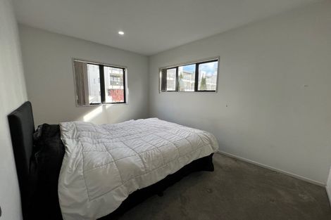Photo of property in 10c Carlos Drive, Flat Bush, Auckland, 2016