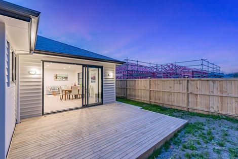 Photo of property in 20 Konoba Avenue, Kumeu, 0810