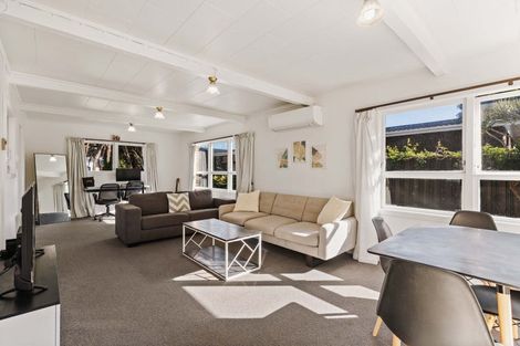 Photo of property in 5 Tudor Place, Mount Maunganui, 3116