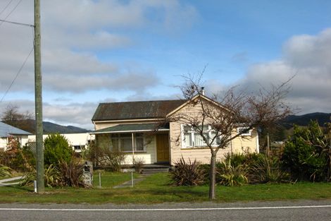 Photo of property in 80-82 Buller Road, Reefton, 7830