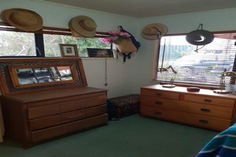 Photo of property in 2 Reseda Place, Papatoetoe, Auckland, 2025