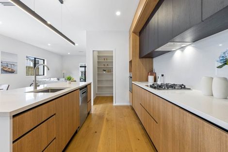 Photo of property in 19 Cara Avenue, Kumeu, 0810