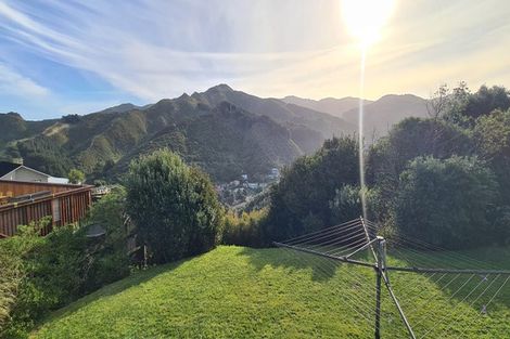 Photo of property in 67 Frobisher Street, Island Bay, Wellington, 6023