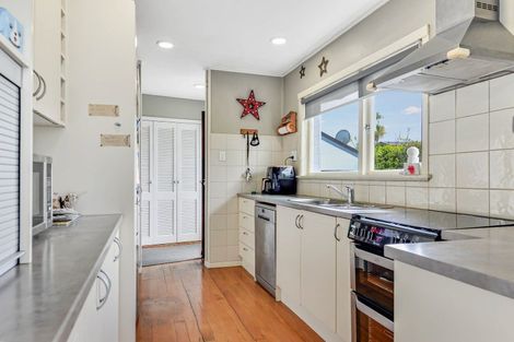 Photo of property in 44 Tudor Crescent, Chedworth, Hamilton, 3210