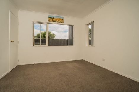Photo of property in 12 Parkstone Place, Favona, Auckland, 2024