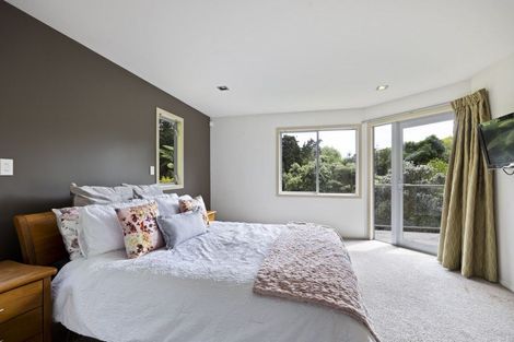 Photo of property in 15 Shortland Street, Lower Vogeltown, New Plymouth, 4310