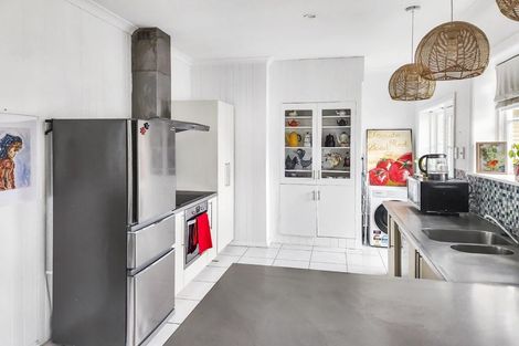 Photo of property in 1 Tyndall Street, Waiwhetu, Lower Hutt, 5010