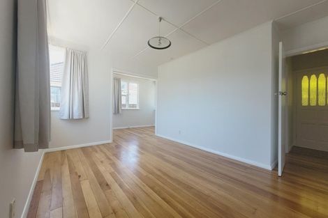 Photo of property in 21 Dimock Street, Titahi Bay, Porirua, 5022